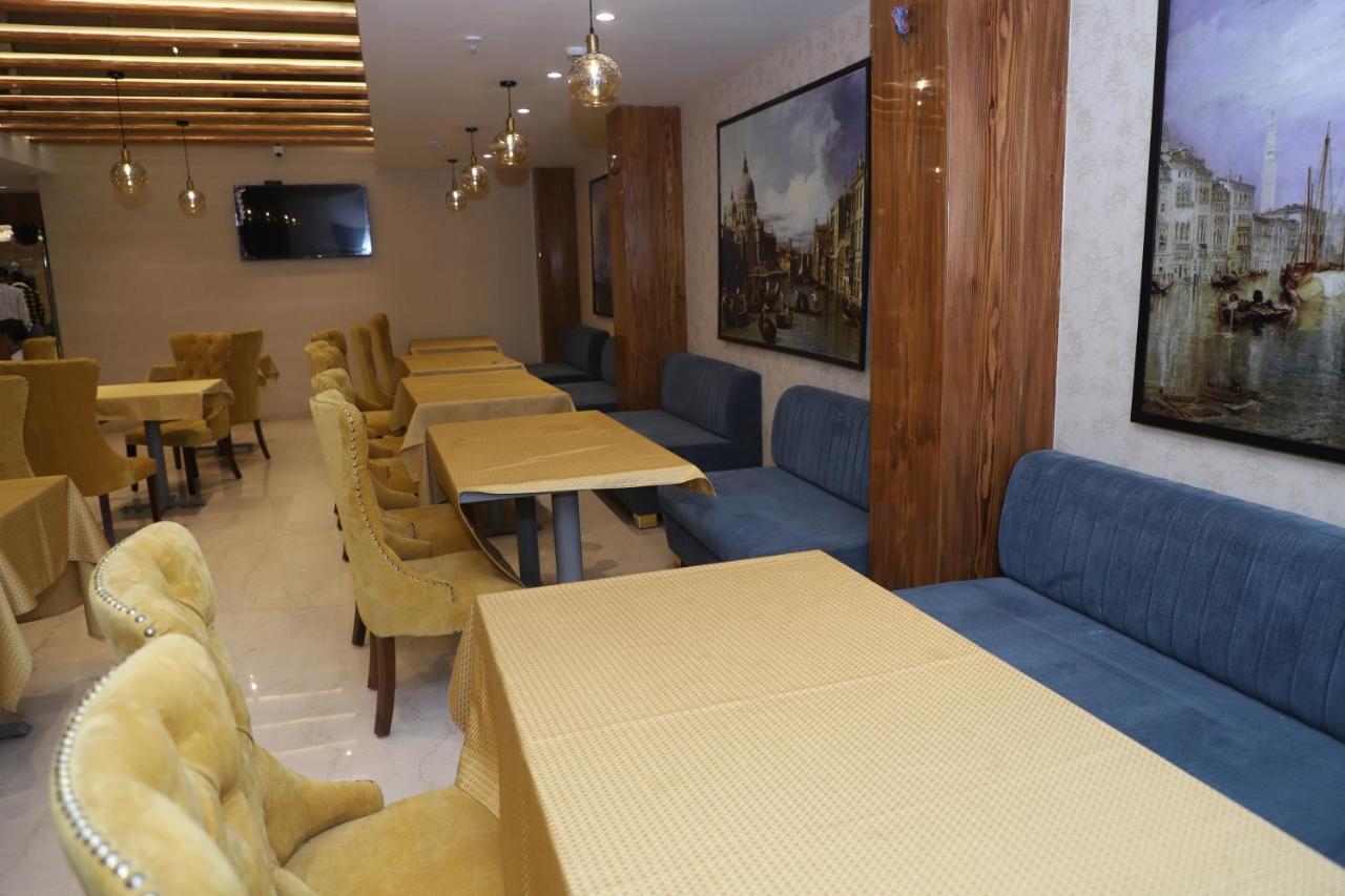 The Royal Class Hotel Гвалиор Экстерьер фото